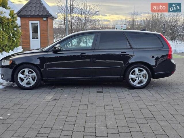 Черный Вольво В50, объемом двигателя 1.6 л и пробегом 192 тыс. км за 8599 $, фото 100 на Automoto.ua