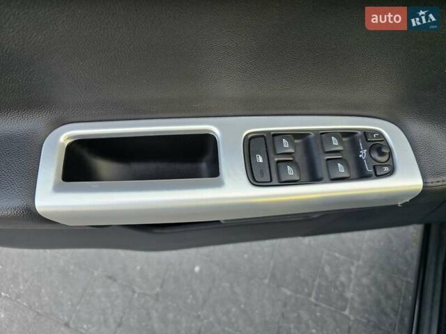 Черный Вольво В50, объемом двигателя 1.6 л и пробегом 192 тыс. км за 8799 $, фото 23 на Automoto.ua