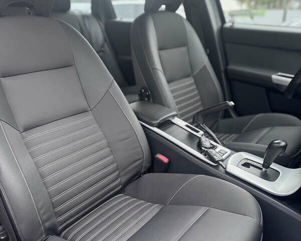 Черный Вольво В50, объемом двигателя 2 л и пробегом 200 тыс. км за 11300 $, фото 24 на Automoto.ua