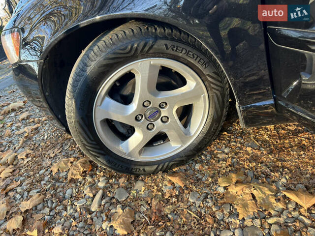 Черный Вольво В50, объемом двигателя 1.6 л и пробегом 228 тыс. км за 8999 $, фото 56 на Automoto.ua