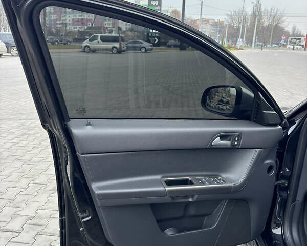 Черный Вольво В50, объемом двигателя 2 л и пробегом 167 тыс. км за 11700 $, фото 43 на Automoto.ua