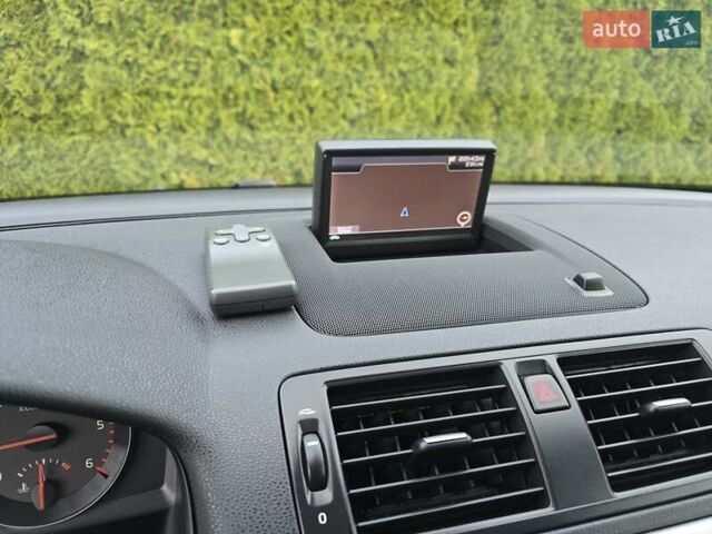 Черный Вольво В50, объемом двигателя 1.6 л и пробегом 192 тыс. км за 8599 $, фото 66 на Automoto.ua