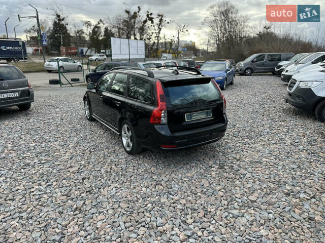 Черный Вольво В50, объемом двигателя 1.6 л и пробегом 189 тыс. км за 8000 $, фото 8 на Automoto.ua