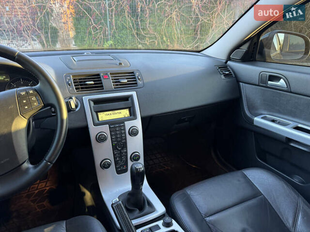 Черный Вольво В50, объемом двигателя 1.6 л и пробегом 259 тыс. км за 7800 $, фото 34 на Automoto.ua