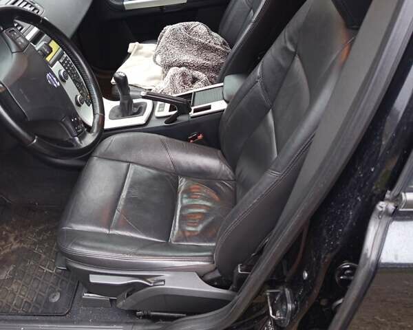 Черный Вольво В50, объемом двигателя 1.56 л и пробегом 248 тыс. км за 8400 $, фото 6 на Automoto.ua