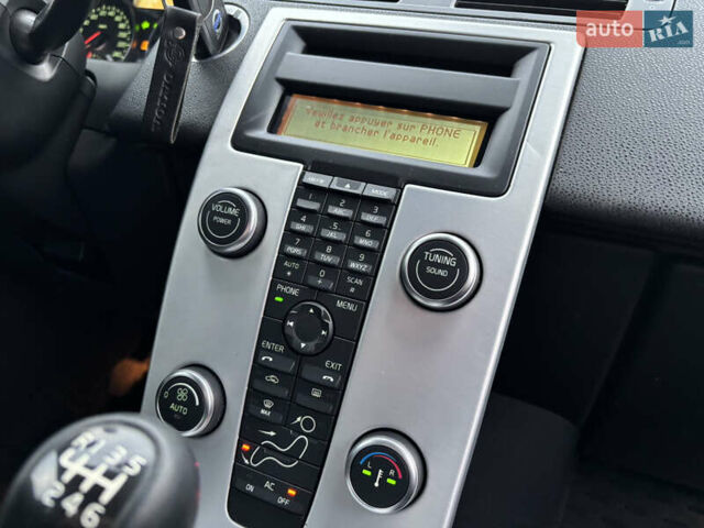 Черный Вольво В50, объемом двигателя 1.56 л и пробегом 256 тыс. км за 8300 $, фото 32 на Automoto.ua