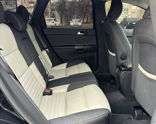 Черный Вольво В50, объемом двигателя 2 л и пробегом 167 тыс. км за 11700 $, фото 55 на Automoto.ua