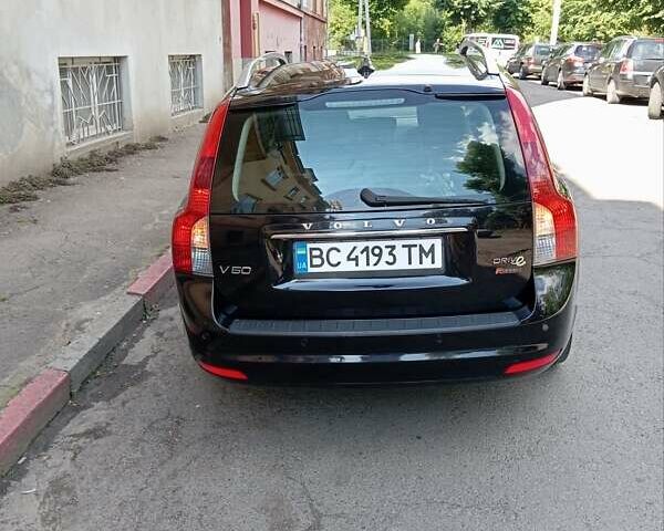 Чорний Вольво V50, об'ємом двигуна 1.56 л та пробігом 157 тис. км за 9800 $, фото 4 на Automoto.ua