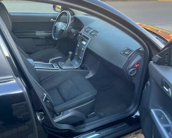 Чорний Вольво V50, об'ємом двигуна 1.6 л та пробігом 238 тис. км за 9300 $, фото 15 на Automoto.ua