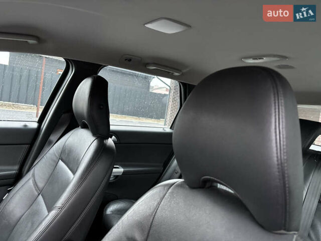 Черный Вольво В50, объемом двигателя 1.56 л и пробегом 256 тыс. км за 8300 $, фото 19 на Automoto.ua