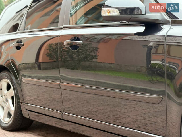 Черный Вольво В50, объемом двигателя 1.6 л и пробегом 244 тыс. км за 8850 $, фото 21 на Automoto.ua