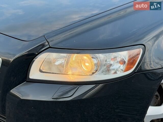 Черный Вольво В50, объемом двигателя 1.6 л и пробегом 201 тыс. км за 8199 $, фото 2 на Automoto.ua