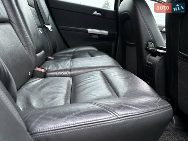 Черный Вольво В50, объемом двигателя 1.56 л и пробегом 256 тыс. км за 8300 $, фото 26 на Automoto.ua