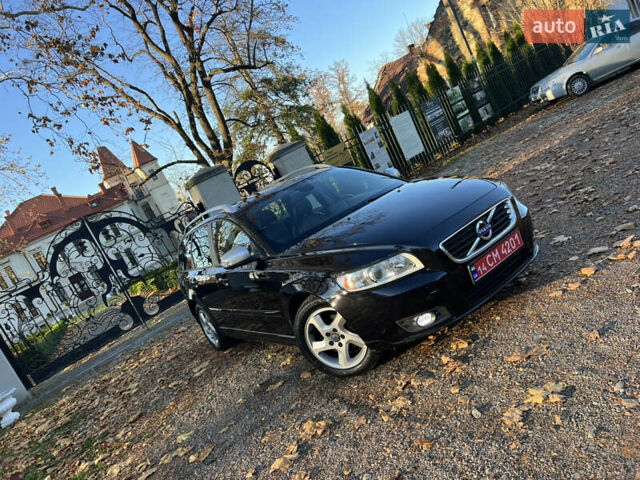 Черный Вольво В50, объемом двигателя 1.6 л и пробегом 228 тыс. км за 8999 $, фото 21 на Automoto.ua