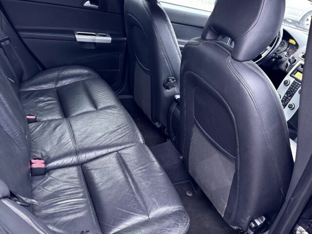 Чорний Вольво V50, об'ємом двигуна 1.6 л та пробігом 300 тис. км за 7500 $, фото 9 на Automoto.ua