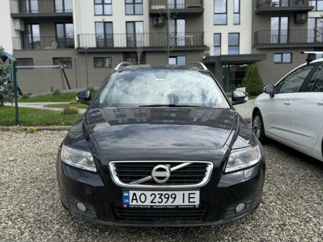 Чорний Вольво V50, об'ємом двигуна 1.6 л та пробігом 185 тис. км за 6600 $, фото 3 на Automoto.ua