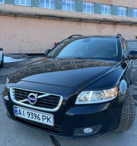 Чорний Вольво V50, об'ємом двигуна 1.6 л та пробігом 316 тис. км за 7750 $, фото 1 на Automoto.ua