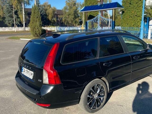 Чорний Вольво V50, об'ємом двигуна 1.6 л та пробігом 250 тис. км за 6400 $, фото 5 на Automoto.ua