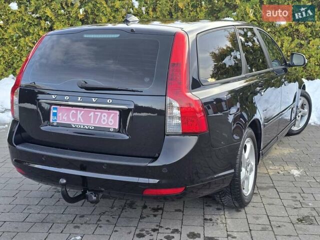 Черный Вольво В50, объемом двигателя 1.6 л и пробегом 192 тыс. км за 8599 $, фото 83 на Automoto.ua