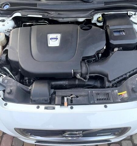 Чорний Вольво V50, об'ємом двигуна 2 л та пробігом 296 тис. км за 10700 $, фото 20 на Automoto.ua