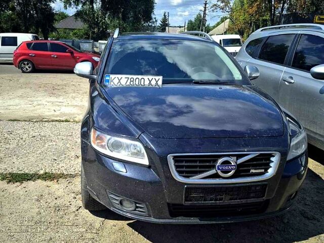 Черный Вольво В50, объемом двигателя 2 л и пробегом 210 тыс. км за 7999 $, фото 2 на Automoto.ua