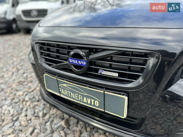 Черный Вольво В50, объемом двигателя 1.6 л и пробегом 189 тыс. км за 8000 $, фото 3 на Automoto.ua