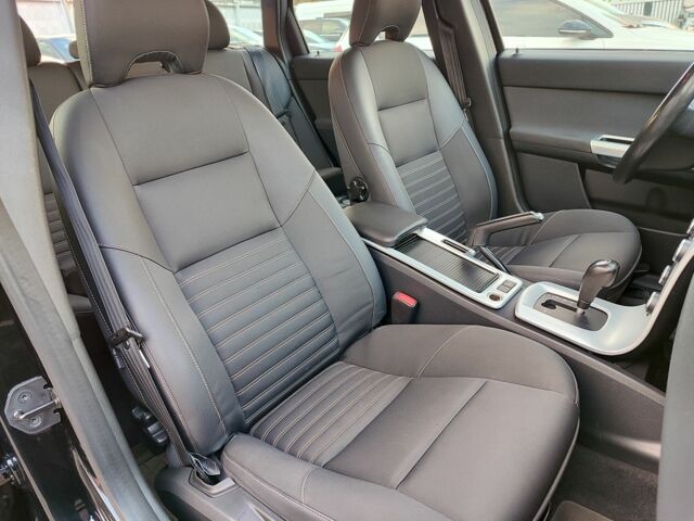 Черный Вольво В50, объемом двигателя 2 л и пробегом 200 тыс. км за 11299 $, фото 9 на Automoto.ua