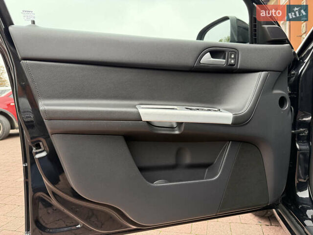 Черный Вольво В50, объемом двигателя 1.6 л и пробегом 244 тыс. км за 8850 $, фото 68 на Automoto.ua