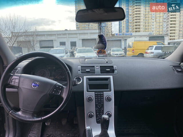 Черный Вольво В50, объемом двигателя 1.56 л и пробегом 243 тыс. км за 8500 $, фото 22 на Automoto.ua