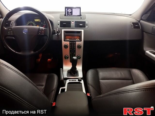 Чорний Вольво V50, об'ємом двигуна 1.6 л та пробігом 192 тис. км за 8750 $, фото 4 на Automoto.ua