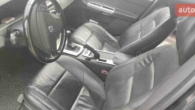 Черный Вольво В50, объемом двигателя 1.56 л и пробегом 259 тыс. км за 8300 $, фото 6 на Automoto.ua