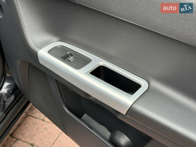 Черный Вольво В50, объемом двигателя 1.6 л и пробегом 244 тыс. км за 8850 $, фото 91 на Automoto.ua