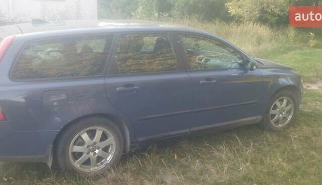 Фіолетовий Вольво V50, об'ємом двигуна 2 л та пробігом 275 тис. км за 5200 $, фото 5 на Automoto.ua