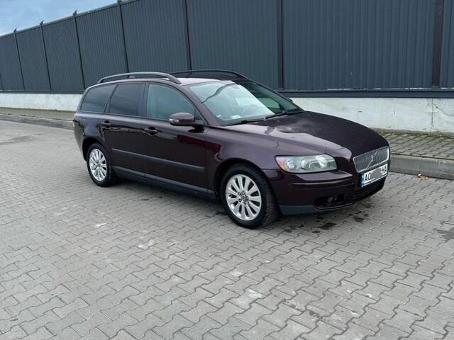 Вольво В50 2006 в Луцке на Automoto.ua Фиолетовый Вольво В50, объемом двигателя 2 л и пробегом 302 тыс. км за 3900 $, фото 1 на Automoto.ua