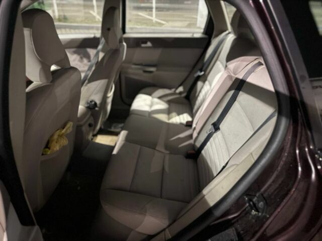 Коричневий Вольво V50, об'ємом двигуна 2 л та пробігом 300 тис. км за 2750 $, фото 13 на Automoto.ua