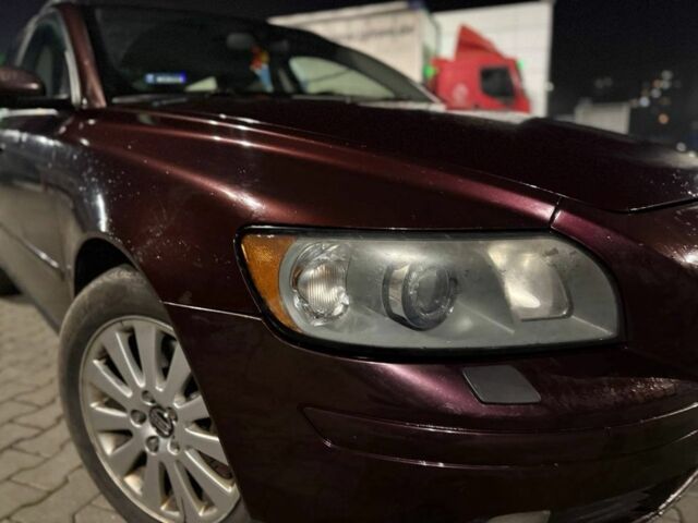 Коричневий Вольво V50, об'ємом двигуна 2 л та пробігом 300 тис. км за 2750 $, фото 11 на Automoto.ua