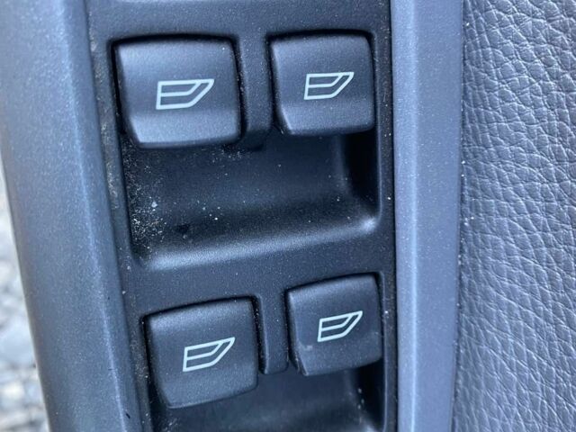 Красный Вольво В50, объемом двигателя 2 л и пробегом 170 тыс. км за 2800 $, фото 6 на Automoto.ua