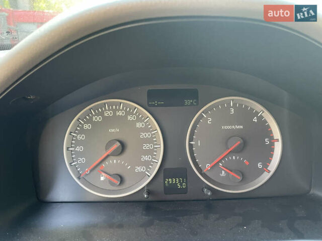 Красный Вольво В50, объемом двигателя 2 л и пробегом 298 тыс. км за 5000 $, фото 13 на Automoto.ua