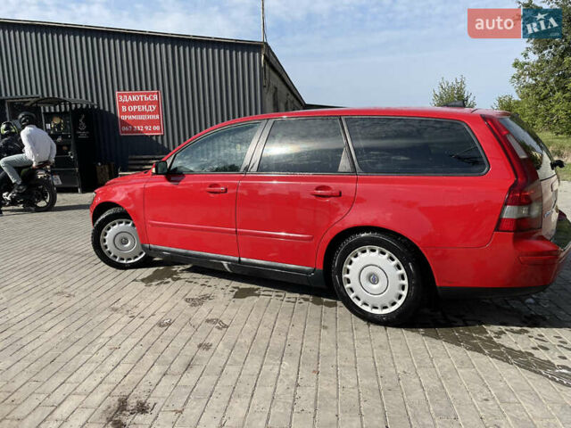 Красный Вольво В50, объемом двигателя 2 л и пробегом 298 тыс. км за 5000 $, фото 6 на Automoto.ua