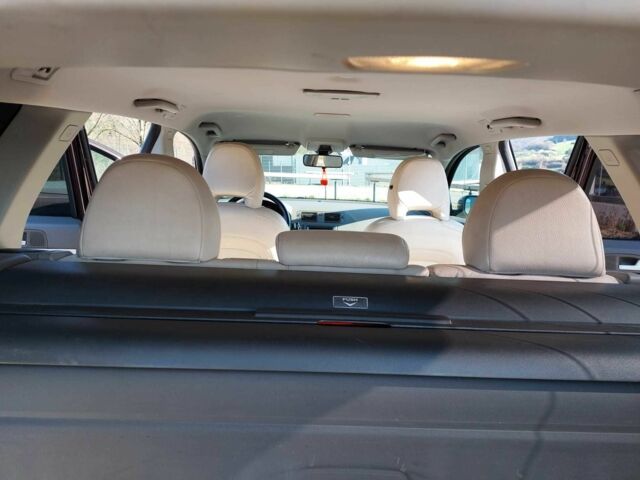 Червоний Вольво V50, об'ємом двигуна 2 л та пробігом 269 тис. км за 5500 $, фото 12 на Automoto.ua