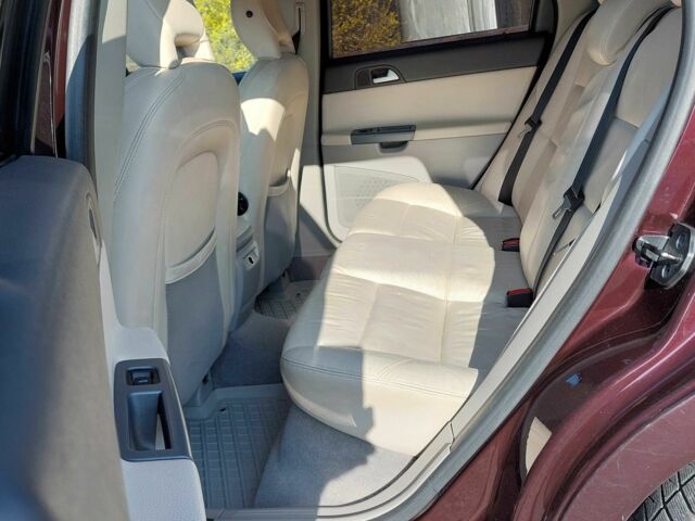 Червоний Вольво V50, об'ємом двигуна 2 л та пробігом 269 тис. км за 5500 $, фото 10 на Automoto.ua