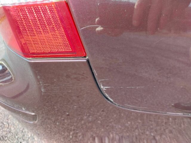 Червоний Вольво V50, об'ємом двигуна 2 л та пробігом 269 тис. км за 5500 $, фото 2 на Automoto.ua