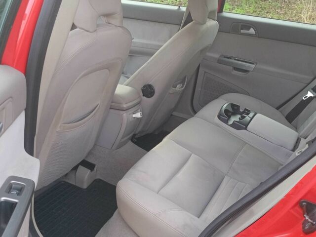 Червоний Вольво V50, об'ємом двигуна 2 л та пробігом 230 тис. км за 2500 $, фото 9 на Automoto.ua