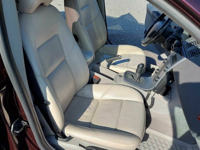 Червоний Вольво V50, об'ємом двигуна 2 л та пробігом 269 тис. км за 5500 $, фото 14 на Automoto.ua