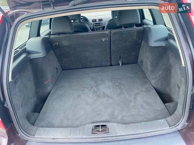 Червоний Вольво V50, об'ємом двигуна 1.56 л та пробігом 326 тис. км за 7300 $, фото 10 на Automoto.ua