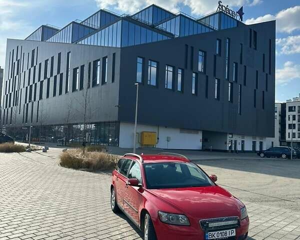 Красный Вольво В50, объемом двигателя 1.8 л и пробегом 281 тыс. км за 5300 $, фото 13 на Automoto.ua