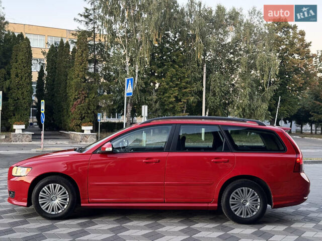 Червоний Вольво V50, об'ємом двигуна 1.6 л та пробігом 173 тис. км за 7700 $, фото 11 на Automoto.ua