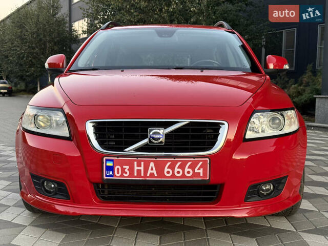 Червоний Вольво V50, об'ємом двигуна 1.6 л та пробігом 173 тис. км за 7700 $, фото 14 на Automoto.ua
