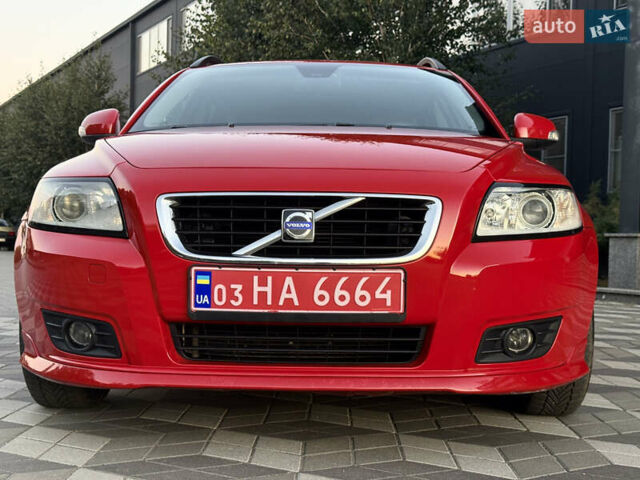 Червоний Вольво V50, об'ємом двигуна 1.6 л та пробігом 173 тис. км за 7700 $, фото 15 на Automoto.ua