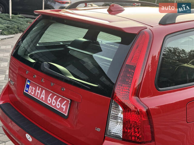 Червоний Вольво V50, об'ємом двигуна 1.6 л та пробігом 173 тис. км за 7700 $, фото 27 на Automoto.ua